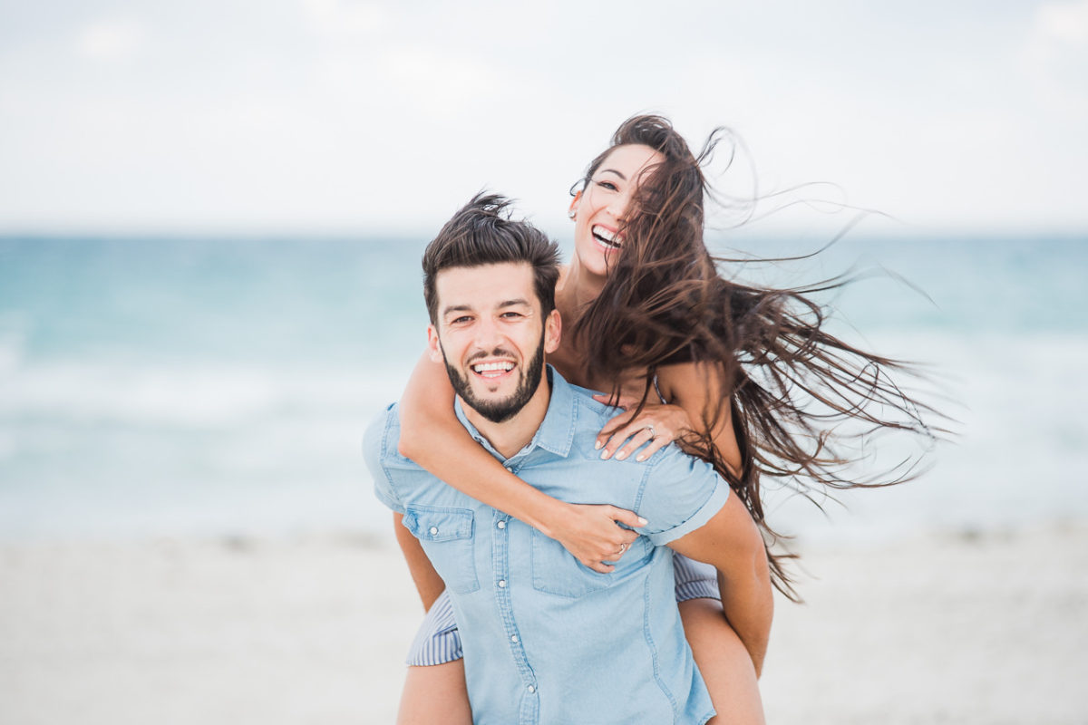 how happy are these two - South Beach family session